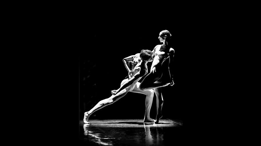 "Блестящий дивертисмент"