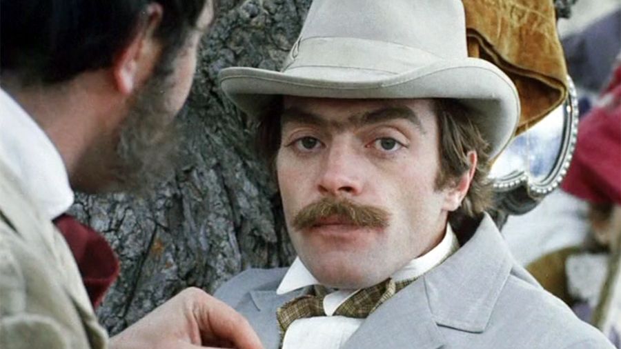 "Свой среди чужих, чужой среди своих"