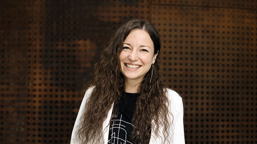 Полина Стрельцова