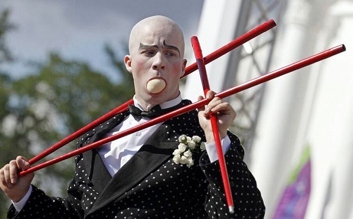 «Ах, лето красное...»: спектакли, концерты, перформансы под открытым небом