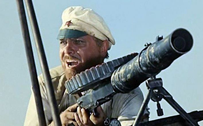 «Сухов, помоги! Ведь ты один целого взвода стоишь»: Анатолий Кузнецов и платоновская поэтика