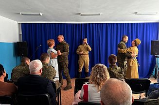 Артисты Иркутского музтеатра выступили в прифронтовых районах