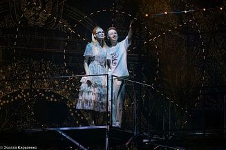 В Иркутске состоялась премьера рок-мюзикла «Я. Хочу. Быть с тобой!»