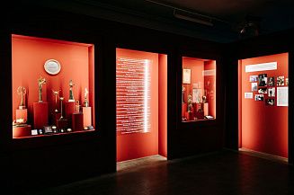 Российская академия художеств представила выставку к 90-летию со дня рождения Станислава Говорухина