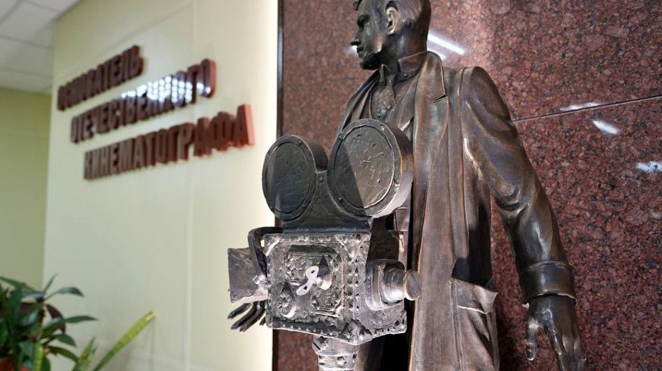 В ДНР открыли памятник Ханжонкову работы Церетели