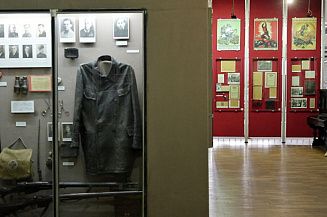 В Луганске открылась выставка работ военкоров «Отражение: 1941-1945»