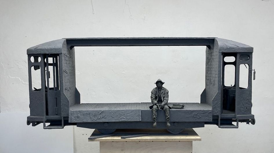 В Петербурге представили большую модель памятника Балабанову