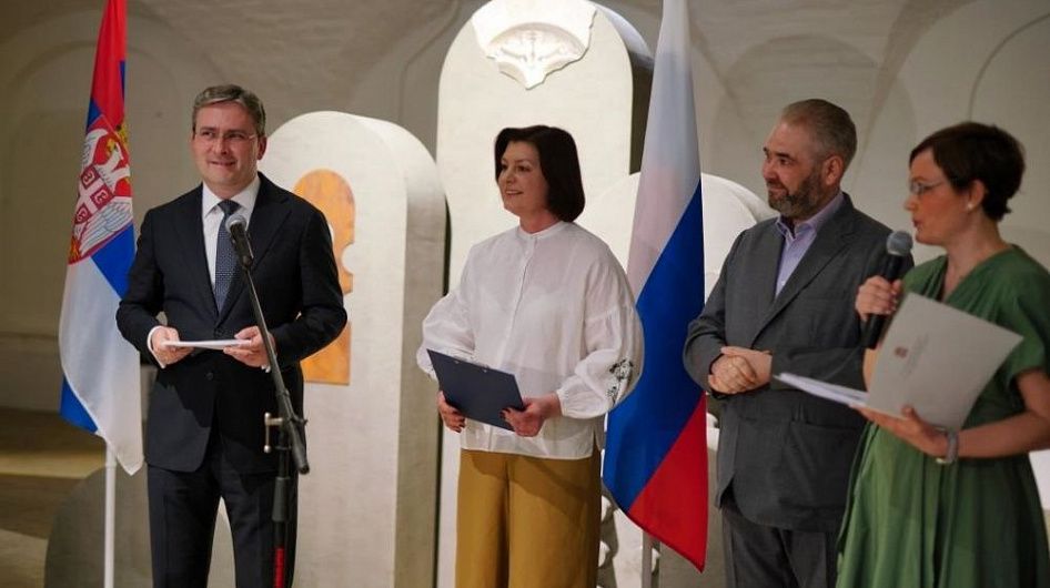 Музей архитектуры представил выставку «Сербские средневековые памятники под угрозой»