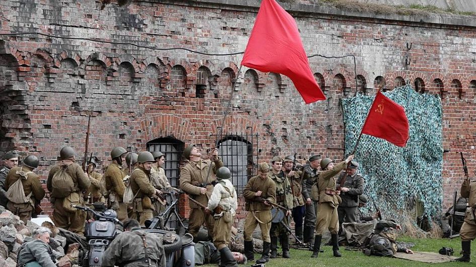 В Калининграде «Дни армейской культуры» открылись реконструкцией штурма Кёнигсберга