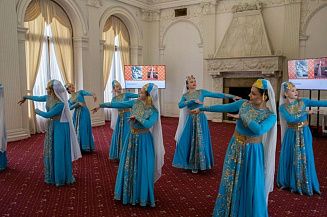 В Ливадийском дворце открылся фестиваль «Этническая мозаика»