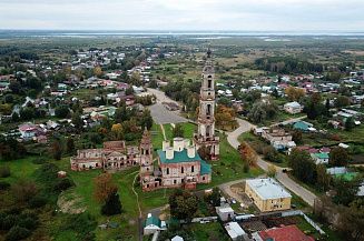 В Ярославской области отреставрируют самую высокую сельскую колокольню России