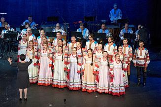 Хору русской песни Телерадиоцентра «Орфей» присвоено имя Николая Кутузова