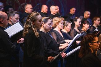 Барочная церемония, поэтический театр и звуковые перфомансы: объявлена программа Дягилевского фестиваля-2026