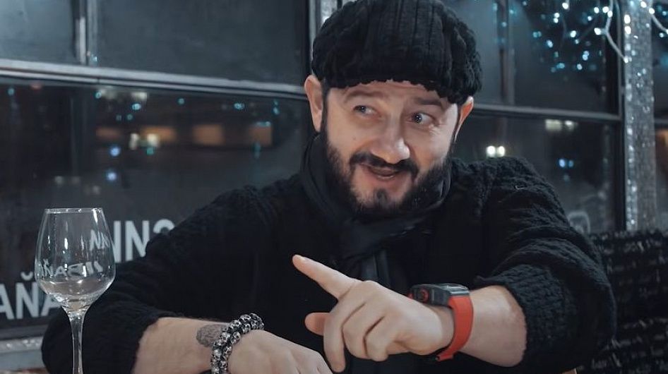 Директор Галустяна рассказал о причинах получения комиком гражданства Армении