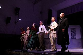 Мариупольский русский драмтеатр представил премьеру спектакля «Мастер и Маргарита»