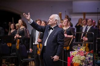 Маэстро Симонов отметил 85-летие на сцене зала имени Чайковского