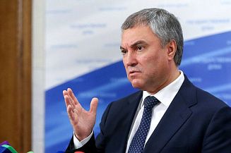 Володин поздравил композитора Зацепина со столетием
