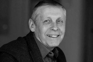 Умер ведущий актер Псковского академического театра драмы Виктор Яковлев