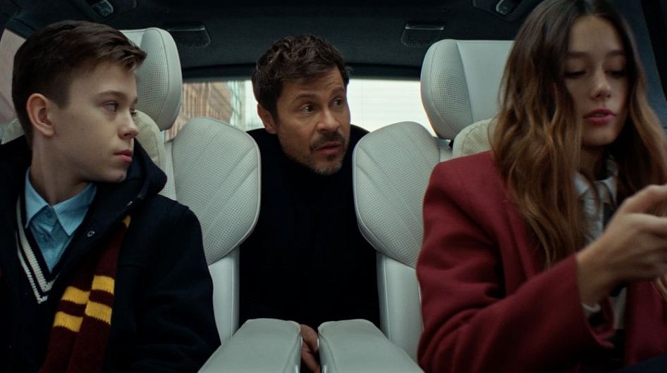  Появились первые кадры комедии «Семьянин» с Павлом Деревянко