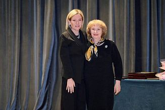 Ольга Любимова вручила госнаграды деятелям культуры и искусства