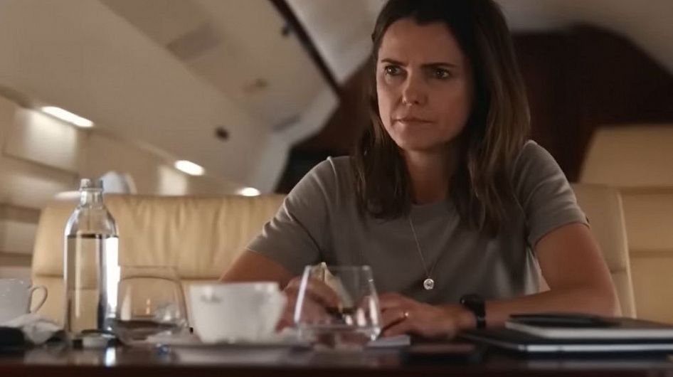 Netflix продлил сериал «Дипломатка» на второй сезон