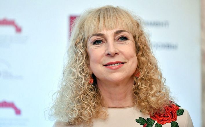 Генеральный директор Благотворительного фонда Елены Образцовой Наталья Игнатенко: «Простая в обычной жизни, Елена Васильевна на сцене становилась богиней»