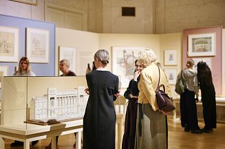 В Музее архитектуры им. Щусева открылась выставка об авторе здания театра «Ленком»