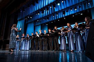 Более 600 человек приняли участие в фестивале «Поет молодежь России»