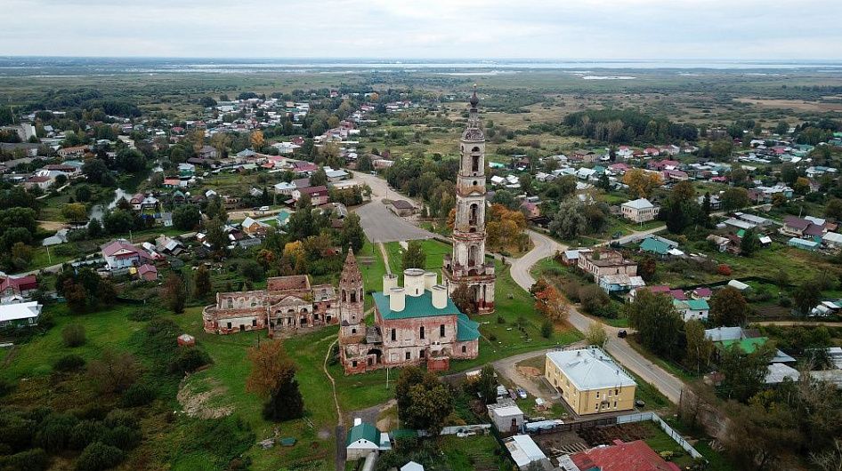 В Ярославской области отреставрируют самую высокую сельскую колокольню России