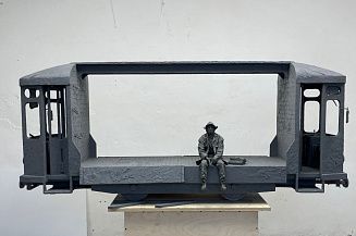 В Петербурге представили большую модель памятника Балабанову