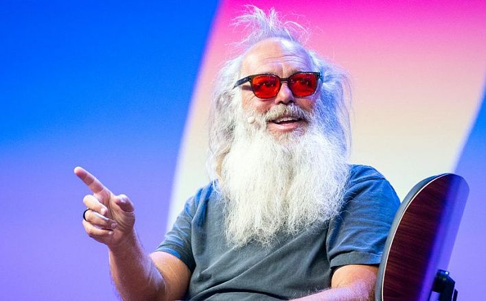 Чтобы песни звучали: топ 5 выдающихся музыкальных продюсеров