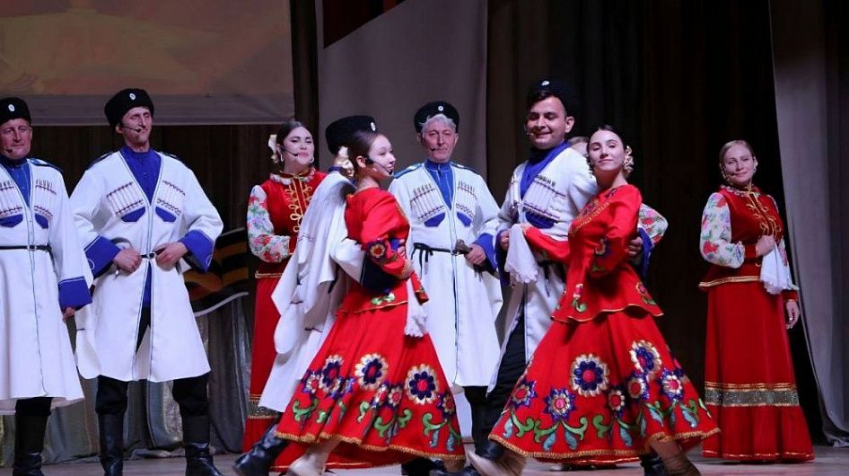 Кизлярскому терскому ансамблю казачьей песни присвоено имя Юрия Сахарова