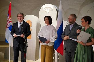 Музей архитектуры представил выставку «Сербские средневековые памятники под угрозой»