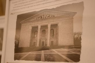 В Риме открылась выставка о Мариупольском драмтеатре 