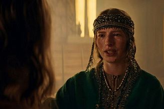 Вышел трейлер исторического фильма «Королева Анна»